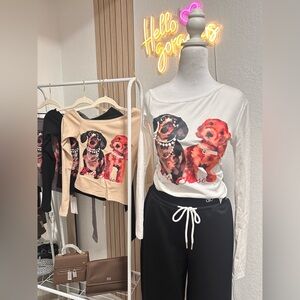 Off shoulder With dogs graphic longsleeve